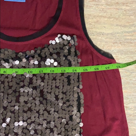 Vera Wang t-shirt with silvery sequins - Picture 9 of 11